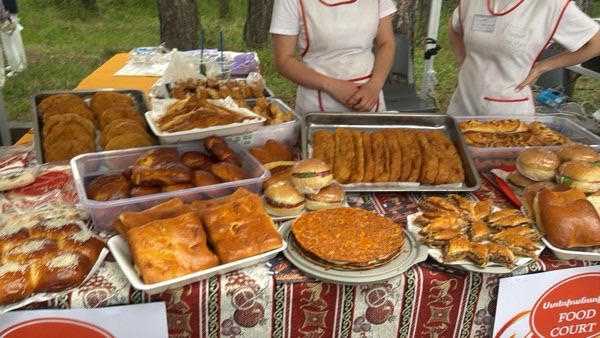 bbq festival khorovadz armenia stepanavan