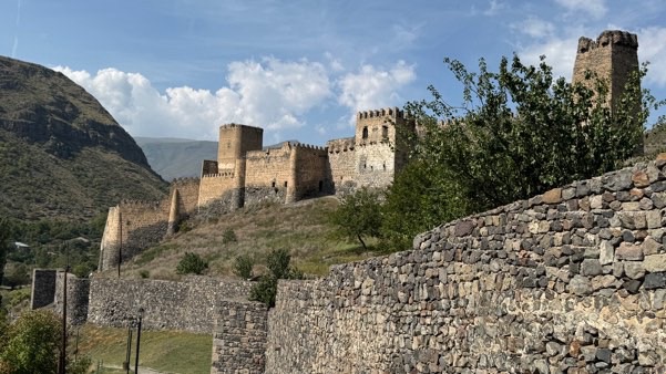 KHERTVIS CASTLE