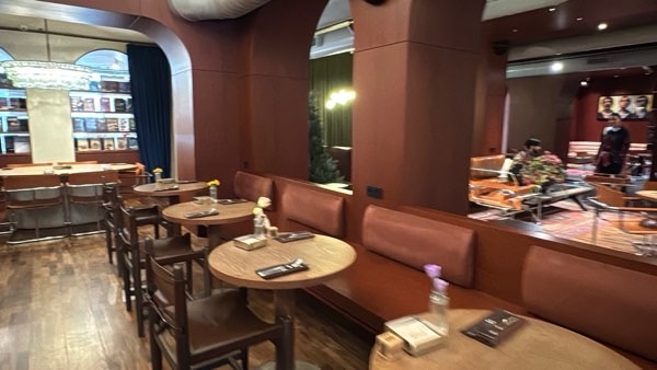 jazzve j space cafe